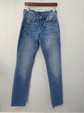 True Religion Men's GENO Relaxed Slim Fit Jeans Light Blue